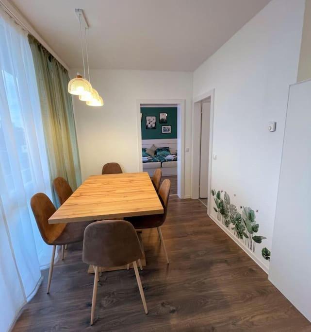 Grosse 3-Zimmer Wohnung, Zentrale Lage. Muelheim an der Ruhr Exterior photo